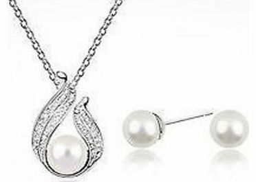 Unbranded 65F White Pearl Jewellery Set Earrings Necklace