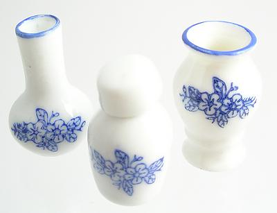 1:12 Scale Set of Three Floral Vases. Pattern may vary slightly