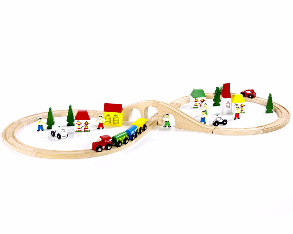 Lovely first wooden train set, compatible with all other leading makes of wooden trains and track. E