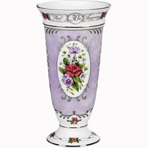 30th Pearl Wedding Anniversary Vase