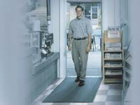 3M Nomad grey carpet type entrance mat,