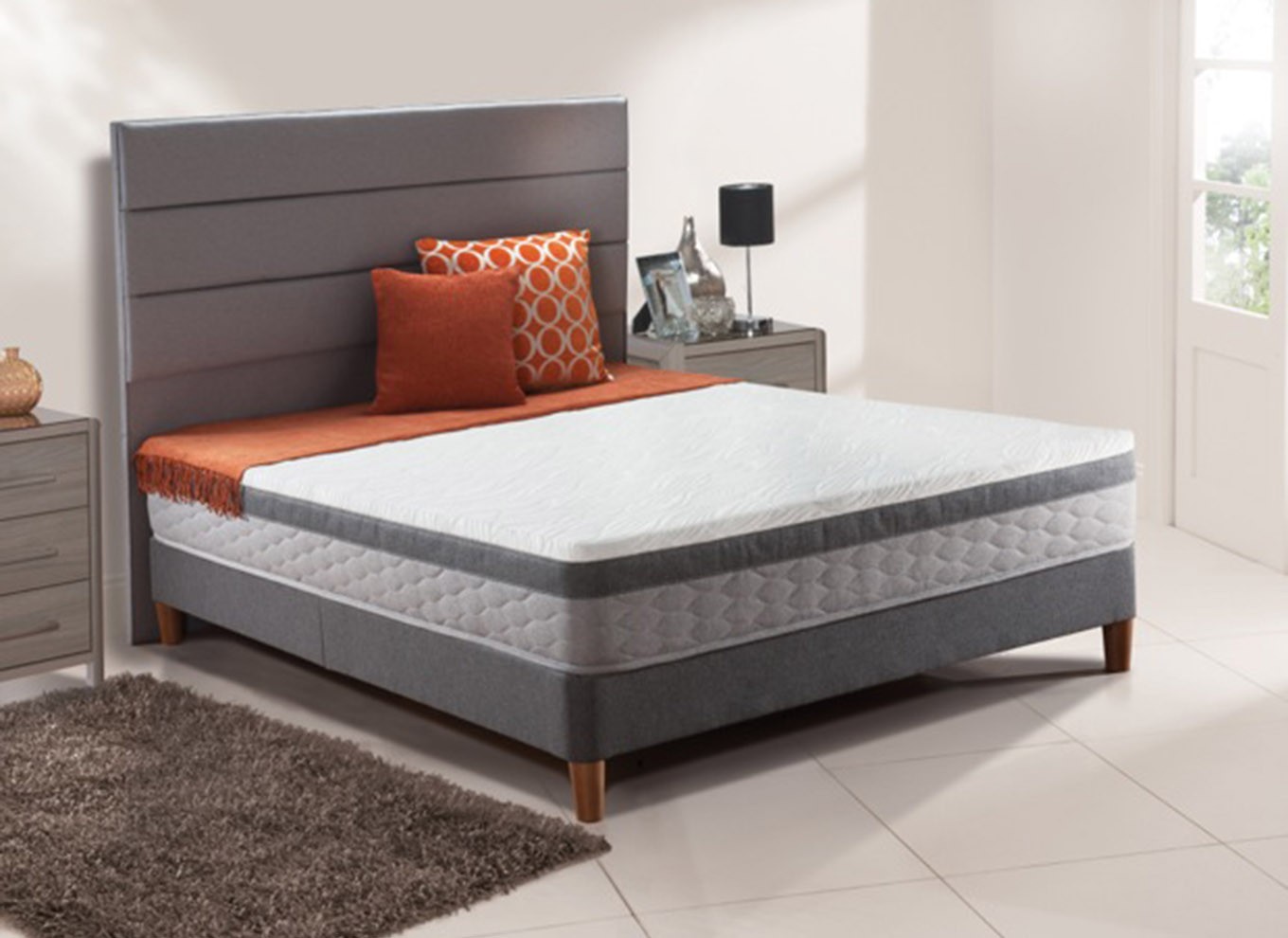 4`6 Double Sealy Ambience Posturepedic Spring Divan Bed