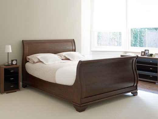 5`0 King Aspen Walnut Bedstead