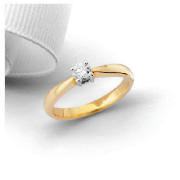 9ct gold 25 point Diamond Solitaire Ring, O
