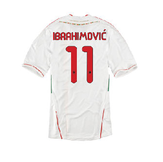 AC Milan Adidas 2011-12 AC Milan Away Shirt (Ibrahimovic 11)