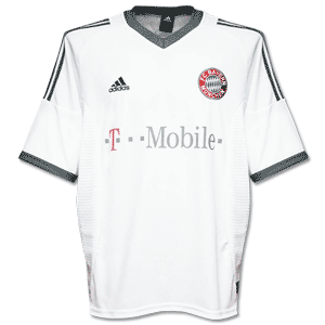 02-04 Bayern Munich Away shirt