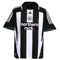 Adidas Newcastle United Home Shirt 2007/09 with Dyer 8