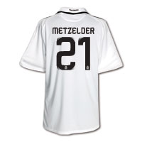 Adidas Real Madrid Home Shirt 2008/09 with Metzelder 21.