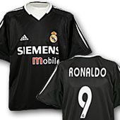Adidas Real Madrid Kids Away Shirt - 2004 - 2005 with Ronaldo 9 printing.