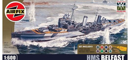 A50069 Imperial War Museum HMS Belfast 1:600 Scale Plastic Model Gift Set