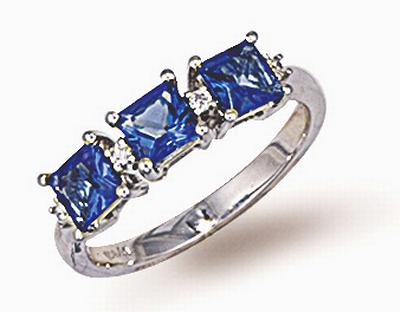 18 Carat Gold Tanzanite Diamond Ring (508)