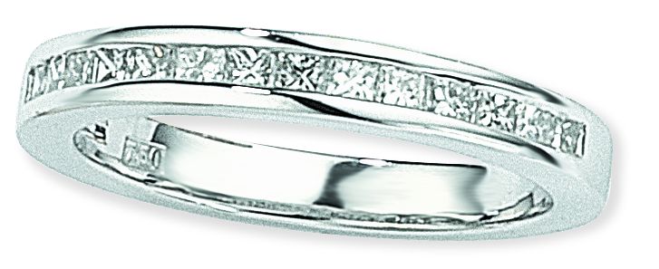 18 carat White Gold Diamond Eternity Ring (712)