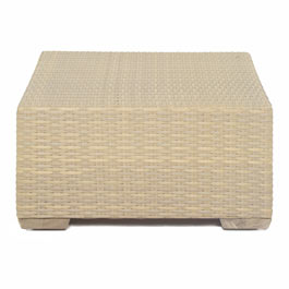 The Arizona Range of synthetic rattan outdoor furniture is made using a sturdy aluminium frame ensur