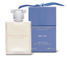 Aromatherapy Associates Light Relax Bath and Shower Oil 55ml