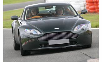 Aston Martin Driving Thrill at Snetterton Circuit