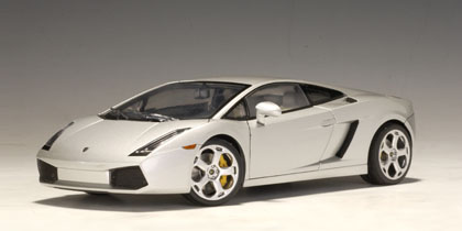 AUTOart 2004 Lamborghini Gallardo in Silver