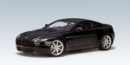AUTOart Aston Martin V8 Vantage in Black