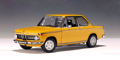 AUTOart BMW 2002 TI in Orange