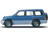 Die-cast Model Mitsubishi Shogun (Pajero) (1:18 scale in Blue and Silver)
