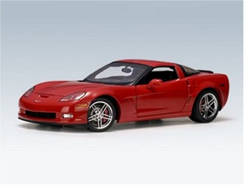 Diecast Model Chevrolet Corvette Z06 (2005) in Red (1:18 scale)