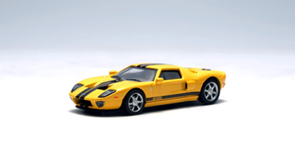 Ford GT40 in Yellow/Black