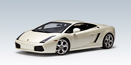 AUTOart Lamborghini Gallardo in White