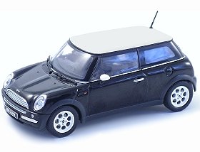 AutoArt Mini Cooper (BMW) (1:43 scale in Black)