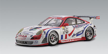 AUTOart Porsche 911 997 GT3 RSR LeMans GT2 Class Winner