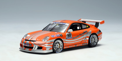 AUTOart Porsche 991 997 GT3 Cup Car 2006 in Orange