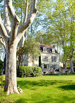 AVIGNON Hostellerie les Frenes