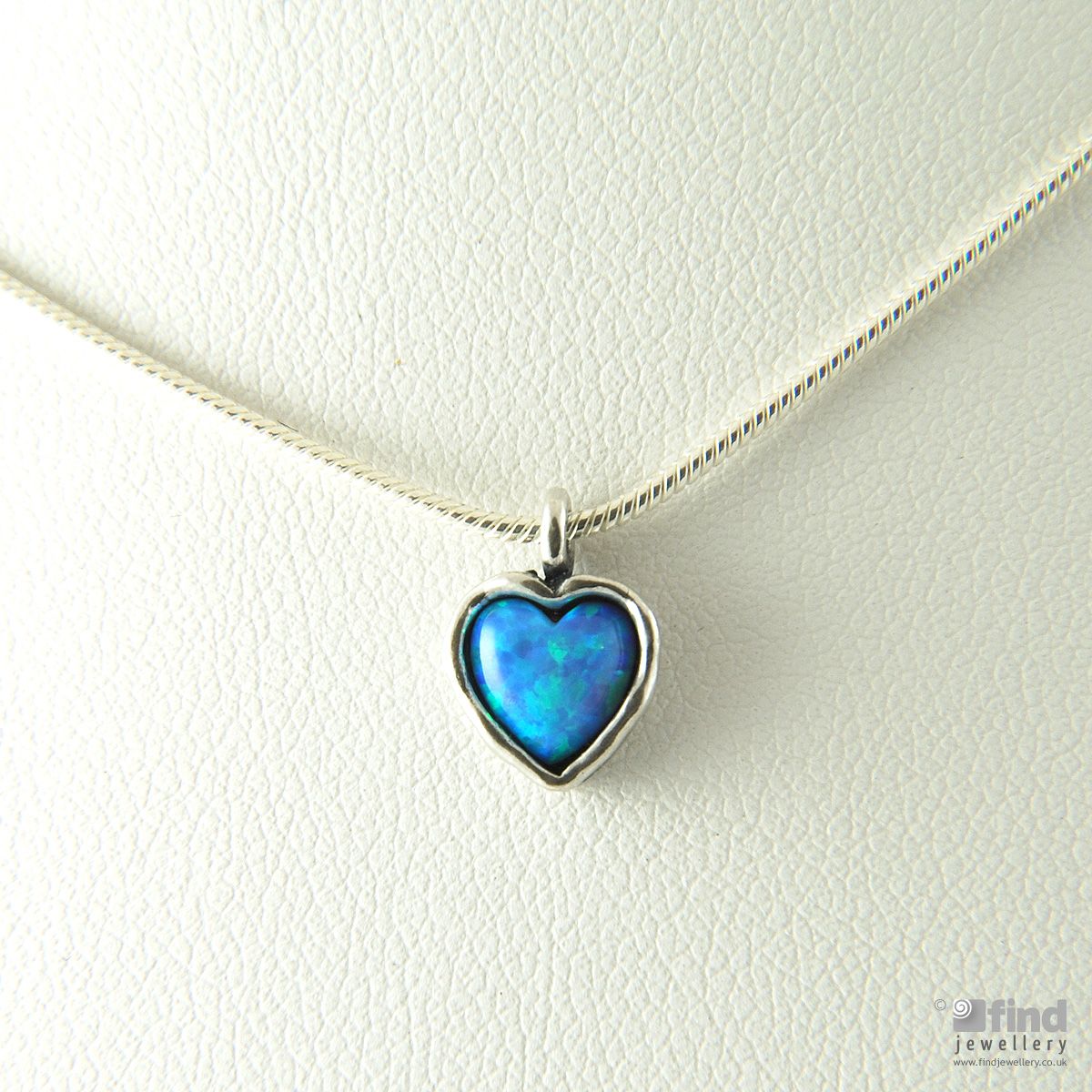 Aviv Silver Sterling Silver Opal Heart Pendant Necklace