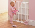 BABYDAN squeeze handle safety gate