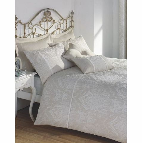 Balmoral Lined Curtains and Bedding