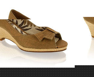 Barratts Adorable Peep Toe Sandal With Weave Detail Heel