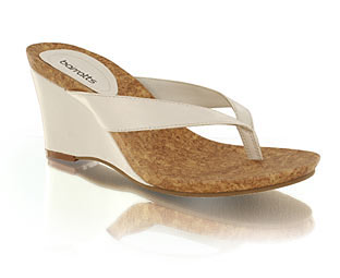 Barratts Gorgeous Heeled Toe Post Sandal - Size 1-2