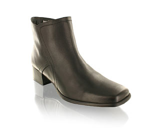 Barratts Traditional Leather Ankle Boot