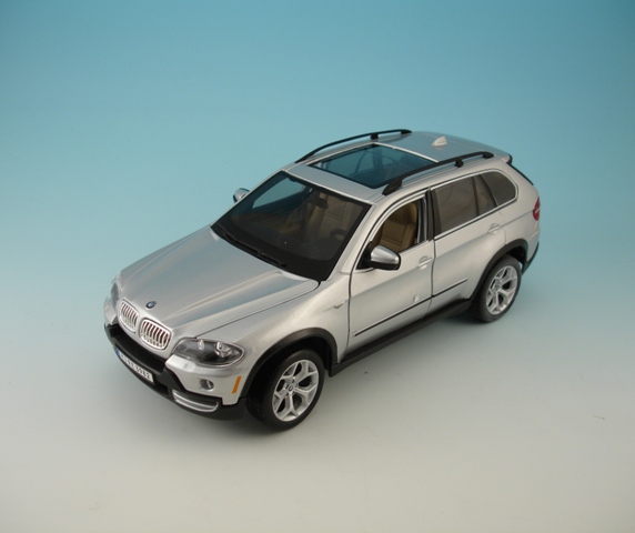 Bburago BMW X5 Silver