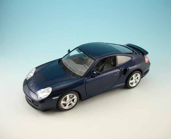 Bburago Porsche 911 (996) Turbo Blue