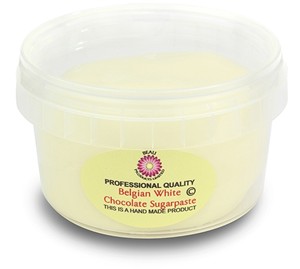 Beau White chocolate sugarpaste