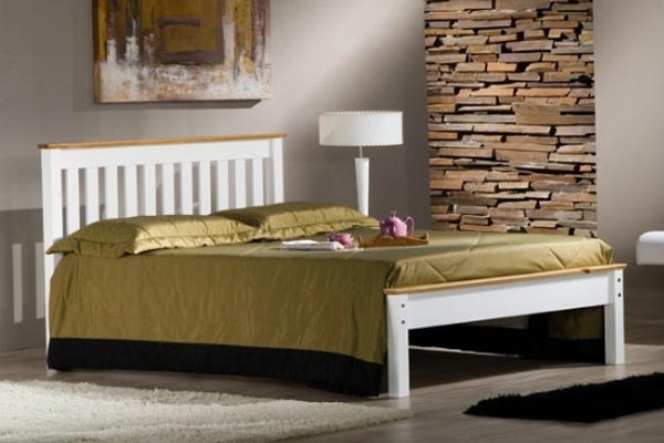 Bedworld Discount Denver White Pine Bed Frame Small Double 120cm