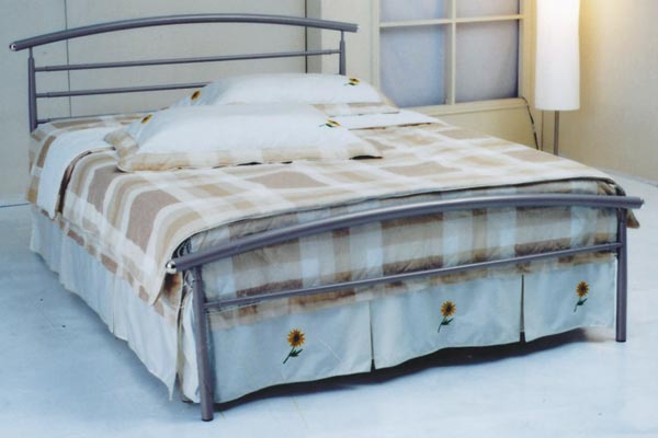 Lucca Metal Bed Frame Double 135cm
