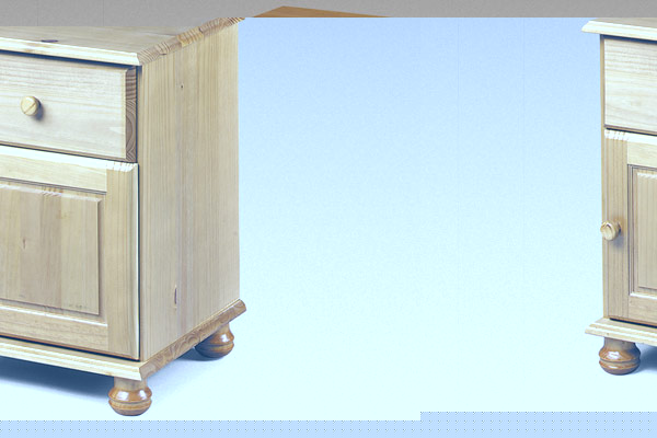Pickwick - Bedside Cabinet (1 Drawer  1 Door)