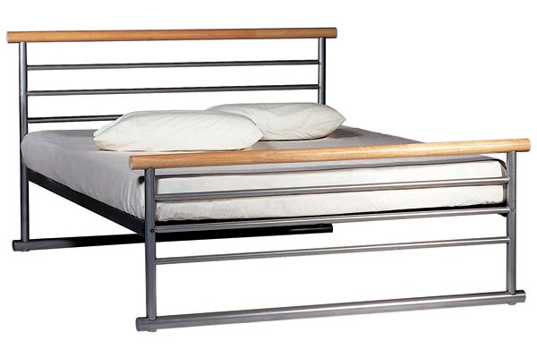 Bedworld Discount Pisa Metal Bed Frame Double 135cm