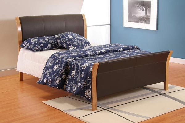 Bedworld Discount Rio Faux Leather Bed Frame Double 135cm