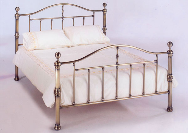 Bedworld Discount Victoria Antique Metal Bed Frame Kingsize 150cm
