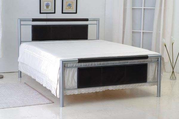 Bedworld Discount Westport Metal Bed Frame Double 135cm