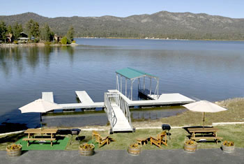 BIG BEAR LAKE front Lodge