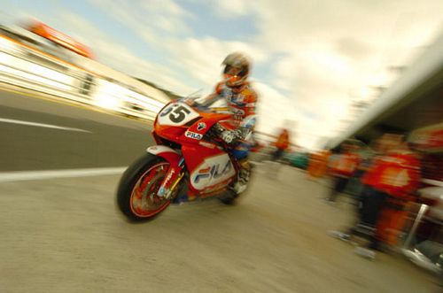 1:12 Scale Ducati 999 F04 - R.Laconi -
