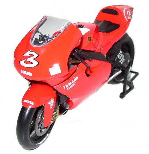 Bikes 1:12 Scale Yamaha YZR 500 Team Marlboro 2001 - Max Biaggi