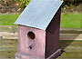 Birdhouse with flat roof